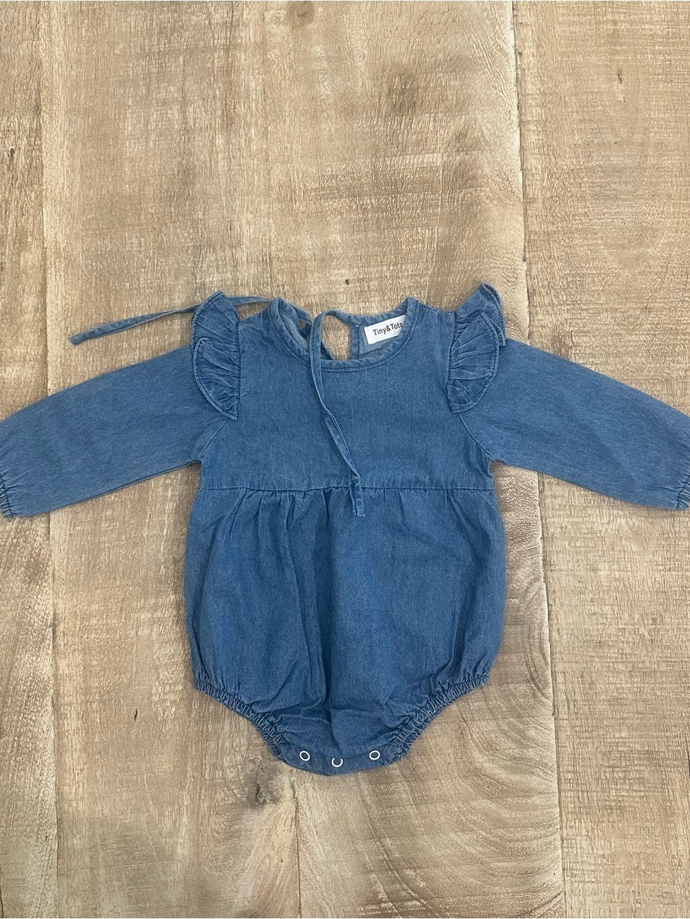 NWOT | Tiny & Tots Long Sleeve Jean Bubble Romper | Size 3–6 Months